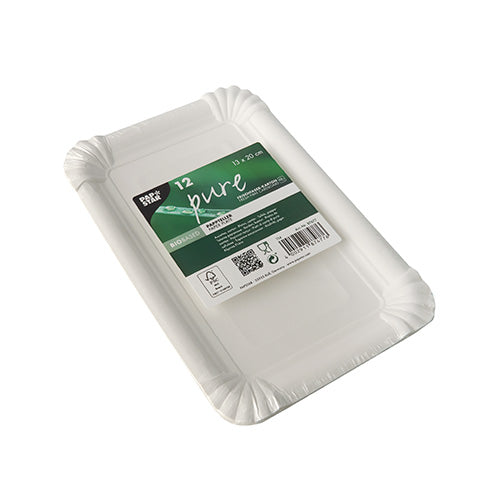 Una confezione di 12 piatti usa e getta rettangolari bianchi PAPSTAR "pure" (13x20 cm) per feste, con bordo rialzato e angoli arrotondati, della PAPSTAR GmbH. Confezione ecologica sigillata con simboli di riciclaggio sull'etichetta.