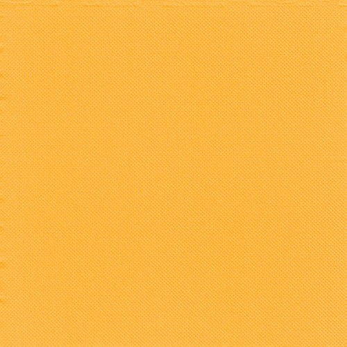Un primo piano di un tessuto a struttura giallo-arancio a tinta unita con una discreta trama diagonale, ideale per la decorazione della tavola o in combinazione con 30 tovaglioli a 2 strati "PUNTO" 1/4 piega 38 x 38 cm della PAPSTAR GmbH per decorazioni della tavola appariscenti.