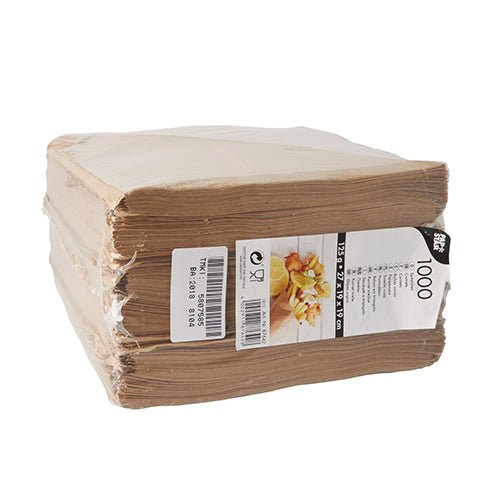 Una pila PAPSTAR 1000 coni (sostituto della pergamena, resistenti al grasso) di PAPSTAR GmbH, confezionato in plastica con codice a barre e informazioni sul prodotto – perfetto per il confezionamento delle patatine fritte nel settore della ristorazione.