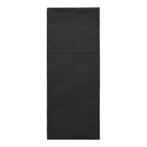 Le tasche per posate Starpak 100, tovaglioli Airlaid neri (40x48 cm) con piega per posate, sono perfette per una decorazione da tavola stilosa e presentazione di tasche per posate su sfondo bianco.