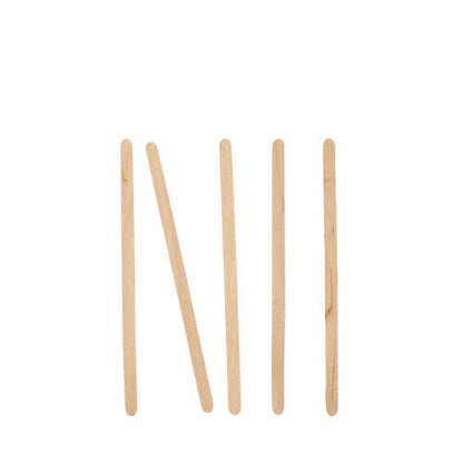 Cinque PAPSTAR bastoncini di legno "pure" (11 cm) della PAPSTAR GmbH, ecologici e stabili, sono disposti verticalmente su sfondo bianco, con il secondo bastoncino inclinato verso sinistra; un semplice display di bastoncini di legno sostenibili. Scatola pieghevole con 1000 pezzi.