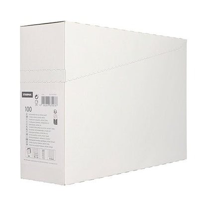 Una semplice scatola rettangolare bianca Starpak con un'etichetta laterale con dettagli del prodotto e codici a barre, ideale per ristoranti per conservare 100 bustine per posate Starpak, Airlaid 40 cm x 33 cm con piega per posate. Testo minimo e nessun marchio visibile sul lato più grande.
