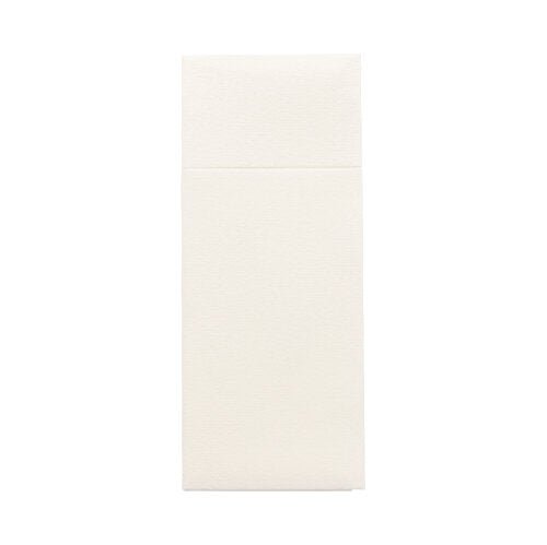 L'immagine mostra una busta rettangolare color crema Starpak 100 per posate realizzata in resistente materiale Airlaid (40 x 33 cm) con piega per posate - ideale per l'uso nella ristorazione grazie al suo aspetto elegante.