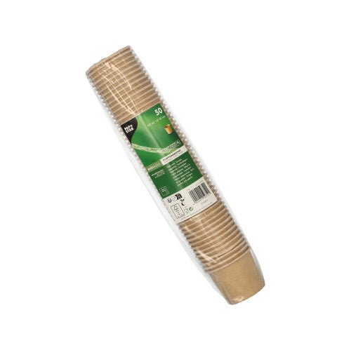 Una confezione sigillata in plastica con 50 bicchieri da porzione PAPSTAR, cartone marrone, di PAPSTAR GmbH, con etichetta verde-bianca con informazioni sul prodotto e codice a barre – ideale per l'uso nella ristorazione. Realizzato in cartone marrone riciclabile.