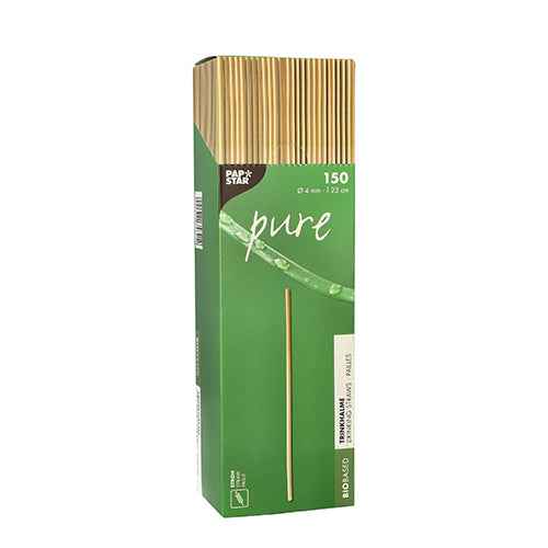 Una scatola verde della PAPSTAR GmbH con la scritta "cannucce pure" contiene 150 cannucce biodegradabili (Ø 4 mm, 23 cm). La confezione ecologica mostra una singola cannuccia in piedi sulla parte anteriore.