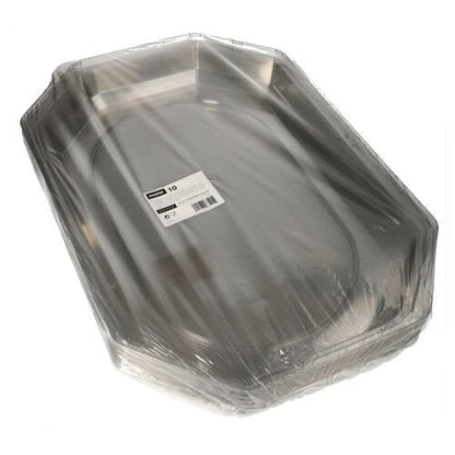 Una pila di coperchi ovali Starpak 10 per piatti da portata di Starpak in PET trasparente, avvolti in plastica trasparente con un codice a barre e un'etichetta informativa del prodotto sulla parte superiore, garantisce freschezza ottimale per vassoi da portata con bordi angolati.