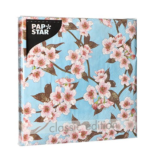 Un set di 20 pezzi PAPSTAR tovaglioli, 33x33 cm, 3-strati, 1/4 piegato, design set 5 di PAPSTAR GmbH. Sulla confezione trasparente sono visibili il motivo floreale e le etichette del marchio.