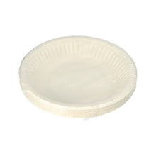 Un pacchetto da 12 ciotole PAPSTAR rotonde (19 cm, 3 cm di altezza, bianche) della PAPSTAR GmbH con bordo ondulato è mostrato confezionato in pellicola termoretraibile su sfondo bianco - ideale per feste e celebrazioni.