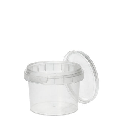 Un contenitore trasparente, rotondo Starpak 48 per alimenti in PP (120 ml, Ø 6,9 cm × 5,1 cm) con coperchio applicato e chiusura di sicurezza è raffigurato aperto su uno sfondo bianco semplice.