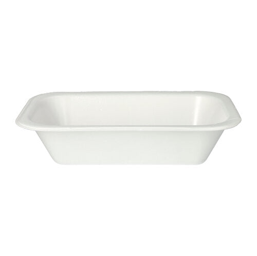 Le ciotole sigillanti Starpak 100, XPS bianco laminato di Starpak sono semplici ciotole rettangolari in plastica bianca con angoli arrotondati e lati inclinati, ideali per il settore della gastronomia, realizzate in polistirolo espanso. Raffigurate su sfondo bianco.