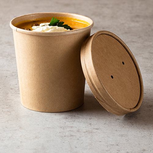 Un bicchiere da zuppa Starpak 25 in cartone marrone (230 ml, rotondo, Ø 9,8 cm, 6 cm di altezza) con coperchio abbinato offre un'opzione ecologica per la zuppa – ideale per un consumo sostenibile.