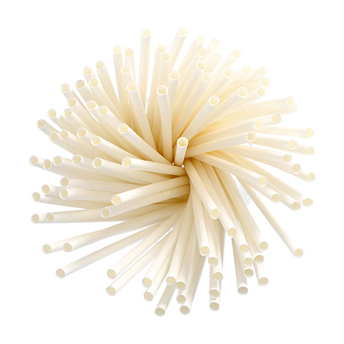 Un fascio di PAPSTAR 100 cannucce, carta Ø 6 mm della PAPSTAR GmbH è disposto in un motivo circolare e radiale e visto dall'alto su sfondo bianco.