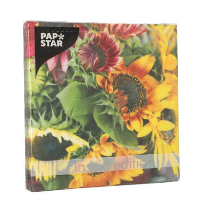 Il pacchetto da 20 tovaglioli della PAPSTAR GmbH è composto da tovaglioli da 33 x 33 cm, 3 strati con motivo floreale e pratica piegatura a 1/4.