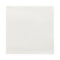 Una PAPSTAR GmbH 50 tovaglioli "DAILY Collection" 1/4 piega (32 x 32 cm) è distesa su un fondo bianco e mostra la sua superficie liscia e leggermente strutturata - ideale per decorazioni da tavola di alta qualità o eventi festivi.