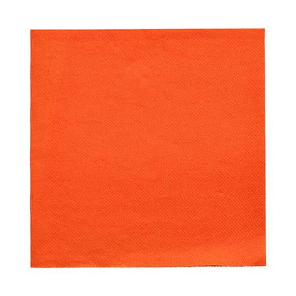 Un tovagliolo quadrato della PAPSTAR GmbH dalla "DAILY Collection" (32 x 32 cm, 1/4 piega, arancione, 50 pezzi) è presentato su sfondo bianco e convince per il suo design strutturato di alta qualità.