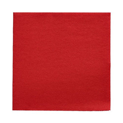 Un tovagliolo quadrato rosso PAPSTAR della collezione di 50 tovaglioli „DAILY Collection“ (32 x 32 cm, 1/4 piega) della PAPSTAR GmbH con una superficie leggermente strutturata, raffigurato su sfondo bianco.