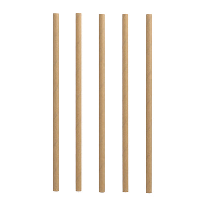 Cinque cannucce di carta Shake dritte e marrone chiaro PAPSTAR 100 (Ø 8 mm) di PAPSTAR GmbH sono disposte verticalmente e in modo sostenibile su uno sfondo bianco.