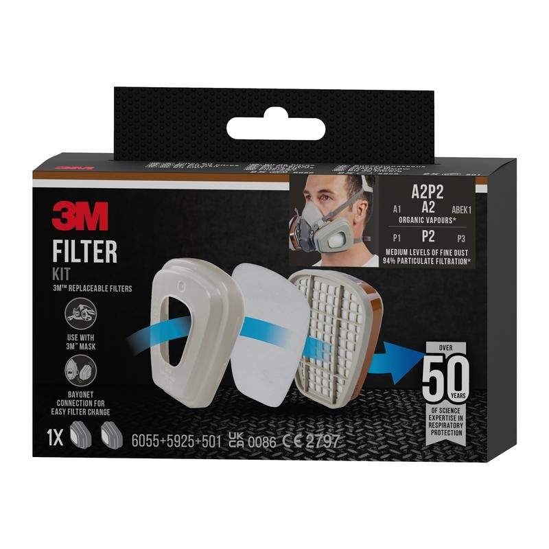 La confezione del filtro 3M™ 6002-1SP (A2P2, 2x6055, 2x5925, 2x501) della 3M Deutschland GmbH mostra tre componenti del filtro, una persona con maschera e la classe di protezione A2P2 - ottimale contro vapori organici per maschere 3M.