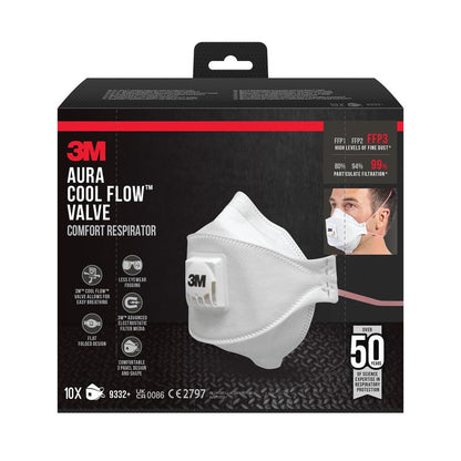 Una scatola della maschera antiparticolato 3M™ Aura™ Comfort Cool Flow™ 9332+ FFP3 con valvola di 3M Deutschland GmbH, che mostra la maschera e una persona che la indossa. La confezione sottolinea il comfort, la filtrazione e oltre 50 anni di esperienza nel campo delle malattie respiratorie.