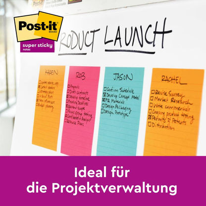 Una lavagna mostra "Product Launch" e quattro Post-it® Notes colorati in formato grande, giallo, 101 mm x 152 mm della 3M Deutschland GmbH con nomi e liste di cose da fare. Logo e testo Post-it Super Sticky: "Ideale per la gestione dei progetti."