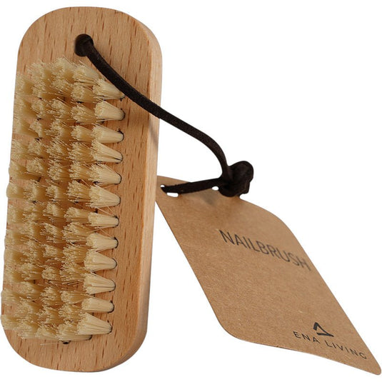 La spazzola per unghie ENA Living, in faggio (24 pezzi) di Abena Re-Seller GmbH è dotata di setole rigide, un passante in cordoncino marrone e un ciondolo con la scritta "NAILBRUSH": ideale per la cura delle unghie e per la loro pulizia.