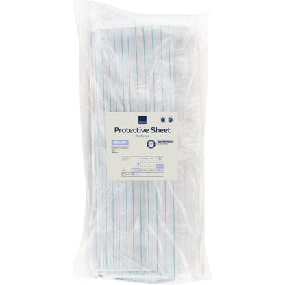 Un telino di protezione piegato di Abena Re-Seller GmbH, PE laminato, 48 fili (80x170 cm), in confezione trasparente con etichetta blu-bianca mostra informazioni e icone relative alla protezione medica rinforzata e impermeabile. Confezione da 25 pezzi.