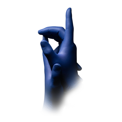 Due mani con guanti in nitrile AMPri Epiderm Protect di MED-COMFORT senza polvere della AMPri Handelsgesellschaft mbH sono raffigurate su sfondo bianco. Una mano sembra puntare verso l'alto, mentre l'altra ha pollice e indice che si toccano. Questi guanti senza polvere offrono sia comfort che protezione per varie attività.