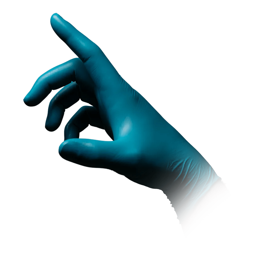 Una singola mano con un guanto blu, guanti in nitrile AMPri STYLE CLEAN OCEAN senza polvere di MED-COMFORT in turchese, è visibile su uno sfondo bianco. La mano è in una posizione rilassata con le dita leggermente curve e pollice e indice formano un gesto di "Okay".