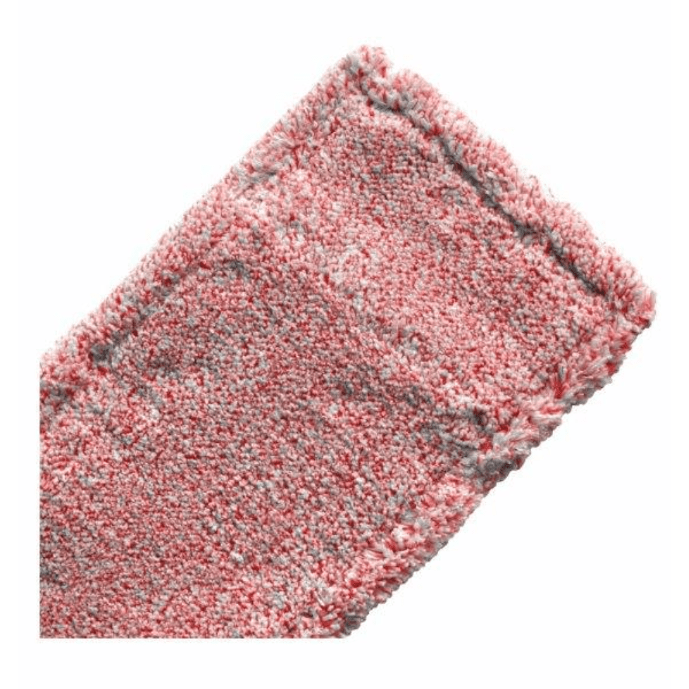 Un primo piano di due panni Arcora Micro Red - Fc Senza Copertina rosa e grigi della Arcora International GmbH mostra la loro superficie in filato di microfibra morbida e strutturata e i bordi trapuntati - ideale per la raccolta dello sporco nella pulizia di manutenzione.