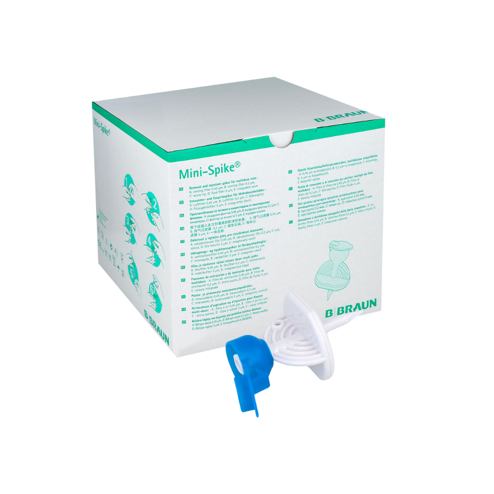 Viene visualizzata una scatola bianca con accenti verdi e il testo "B. Braun Filtro Mini-Spike®" con connessione Luer-Lock. Sul davanti è visibile un'immagine del dispositivo medico insieme ad altri dettagli del prodotto, mentre un'immagine separata mette in evidenza un componente in plastica blu e bianco.