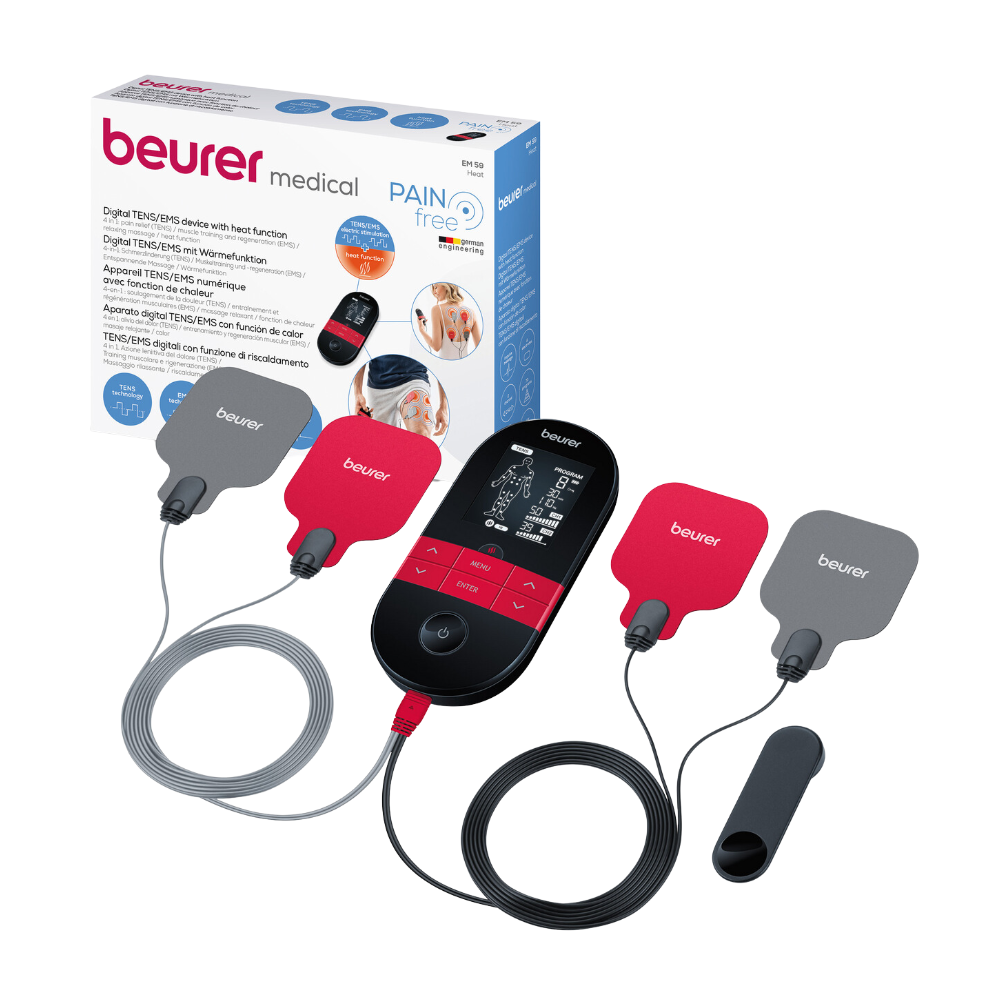 Ein Medizinprodukt der Beurer GmbH wird mit seiner Verpackung im Hintergrund gezeigt. Das Beurer Digital TENS/EMS EM 59 mit Wärmefunktion, das mit einem digitalen Bildschirm und vier über Kabel verbundenen Elektrodenpads ausgestattet ist, verfügt sowohl über TENS- als auch EMS-Funktionen. Auf der Verpackung sind Produktdetails und Bilder des Geräts im Einsatz zu sehen.