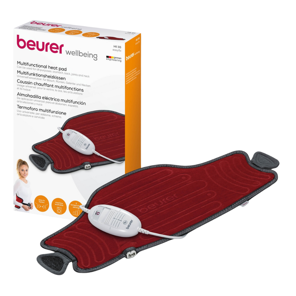 L'immagine mostra un Beurer HK 55 Heizkissen Easyfix, un cuscino riscaldante multifunzionale della Beurer GmbH. Il cuscino rosso con bordo grigio ha un controller collegato visibile al centro. Il prodotto è mostrato davanti alla sua confezione, che evidenzia la sua funzione di riscaldamento rapido e la sua idoneità per alleviare addome, schiena e articolazioni.