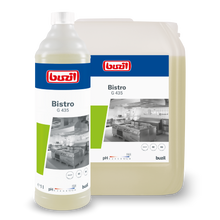 Sono raffigurati due contenitori con Buzil Bistro G 435 Detergente intensivo per cucine e grassi della BUZIL-WERK Wagner GmbH & Co. KG. Il più grande è una brocca trasparente, il più piccolo è una bottiglia chiara. Entrambi sono dotati di etichette con immagine della cucina e dettagli del prodotto per superfici igienicamente pulite. Ideale come potente sgrassatore per risultati senza macchie.
