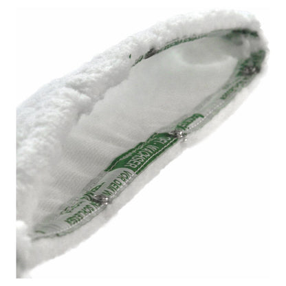 Nahaufnahme der Innenseite eines Arcora Floor-Finish Profi-Wachser Bezug Weiss Aus Microfaser (40 cm) von Arcora International GmbH, mit weißer Microfasertextur, grünem Etikett mit aufgedrucktem Text und sichtbaren Nähten.