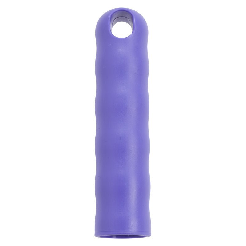 Il CAPPUCCIO PENDENTE PER TUTTI I MANICI M.ESTERNO-ø 25MM di Haug Bürsten KG è un'impugnatura cilindrica in silicone viola con una texture ondulata e un foro per la conservazione, dimensioni 125xø30mm, raffigurato su sfondo bianco.