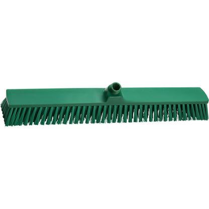 Der Haug Bürsten KG GROßRAUMBESEN, PBT ø 0,50 MM MITTEL Besenkopf (600x72x51 mm) hat steife Borsten und einen abgewinkelten Stielansatz. Abgebildet in grün auf weißem Grund. Ideal für die Reinigung großer Flächen.