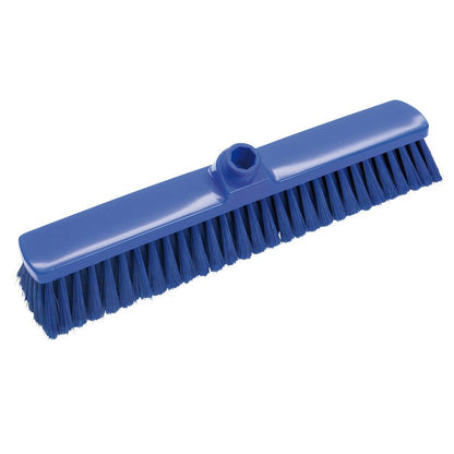 La SCOPA GRANDI SPAZI Haug Bürsten KG è dotata di setole PBT morbide e densamente confezionate (ø 0,25mm) e una presa centrale per il fissaggio del manico. La testa della scopa blu misura 400x60x50mm ed è raffigurata inclinata verso l'alto su sfondo bianco.