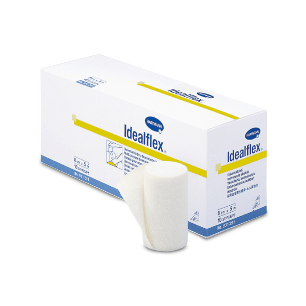 Una scatola di bende universali leggere Idealflex® della Paul Hartmann AG, con un rotolo parzialmente aperto davanti, mettendo in risalto la trama e la forma del prodotto. La confezione è bianca e blu con testo e dettagli del marchio.