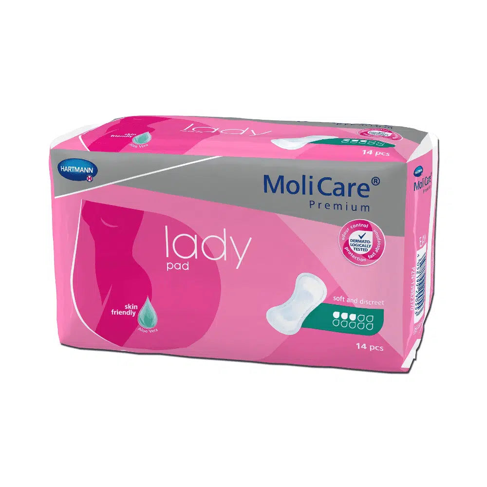 Una confezione di assorbenti Hartmann MoliCare® Premium lady pad con 14 pezzi. La confezione rosa mostra un'immagine del prodotto ed è contrassegnata con la scritta "morbido e discreto" con un assorbimento di 4 gocce, ideale per lievi perdite urinarie, e un simbolo "amico della pelle". Paul Hartmann AG