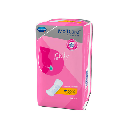 È raffigurata una confezione di assorbenti Hartmann MoliCare® Premium lady pad di Paul Hartmann AG. La confezione rosa con testo bianco e blu mostra l'immagine di un assorbente. Contiene 14 pezzi e si distingue per caratteristiche come morbido e discreto, ideale per lievi perdite urinarie.