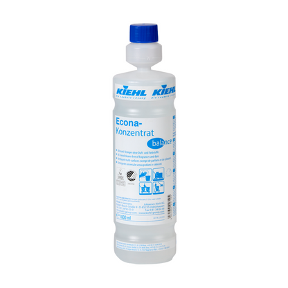 Una bottiglia di plastica da 1 litro con tappo blu e scritta "Kiehl Econa balance concentrato detergente universale senza profumi e coloranti" di Johannes Kiehl KG. Il detergente altamente concentrato dispone di istruzioni d'uso e avvertenze di sicurezza con pittogrammi sull'etichetta.