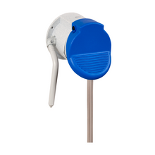 Die für die Wandmontage konzipierte Handdosierpumpe Kiehl DosiPush 30 ml der Johannes Kiehl KG ist auf weißem Hintergrund abgebildet.