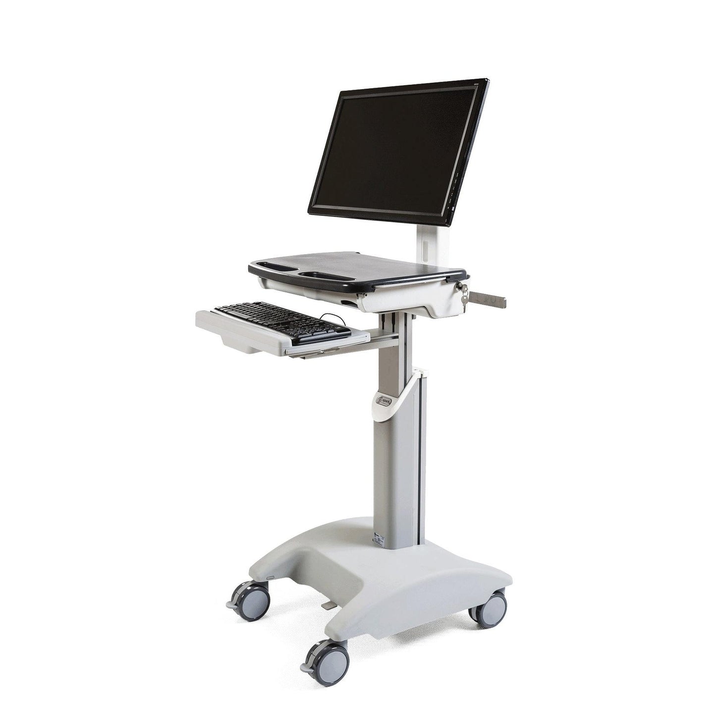 Il Novocal Postazione di Lavoro Mobile per Laptop o PC Panel incl. braccio monitor regolabile in altezza e VESA (1 pezzo) è una postazione di lavoro mobile su ruote, raffigurata con monitor e tastiera, su uno sfondo bianco semplice.