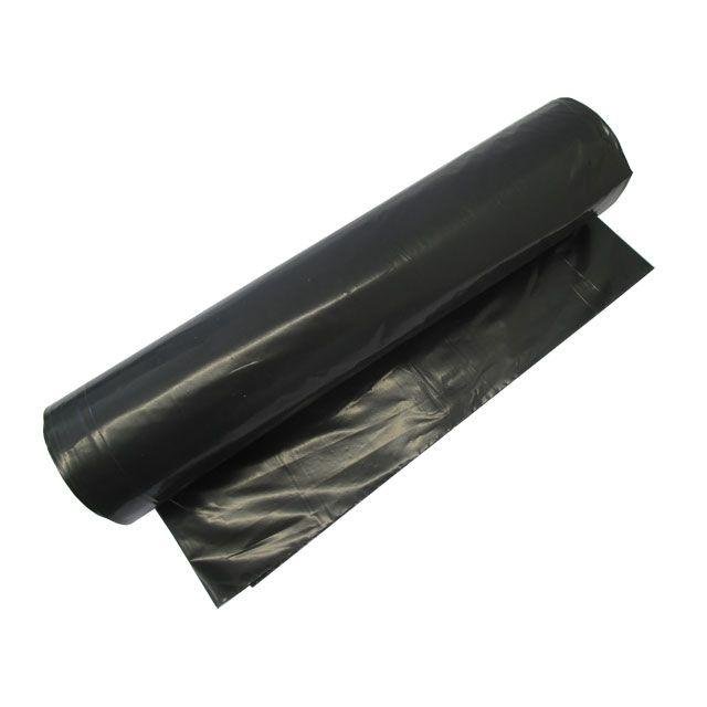 Un rotolo di sacchetti per rifiuti Abena Re-Seller GmbH 70 L (575x1000 mm, 32 my LDPE) per lo smaltimento dei rifiuti, con un sacchetto nero parzialmente srotolato e disteso.