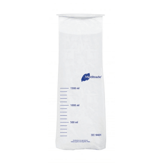 Un misurino in polietilene trasparente e graduato, con indicatori di misurazione blu e il logo blu «Meditrade GmbH», che indica capacità di volume comprese tra 500 ml e 1500 ml.