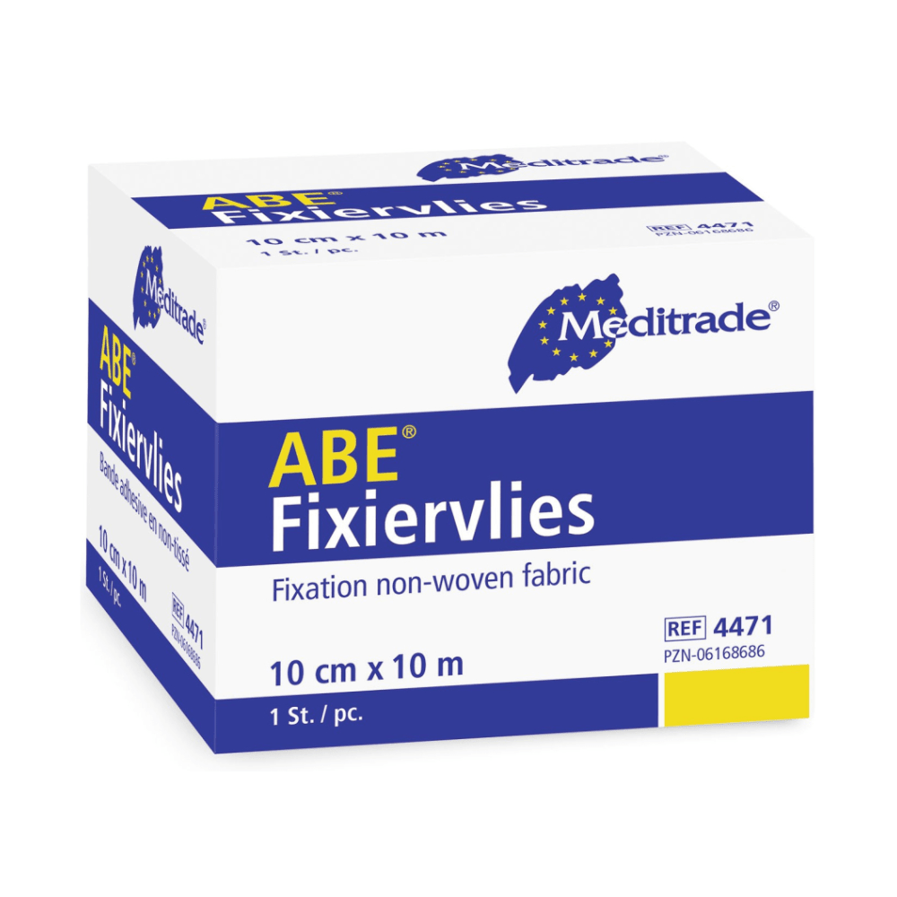Immagine di una scatola di Meditrade ABE® Fixiervlies, autoadesivo, ideale per il fissaggio delle bende. La scatola bianca con accenti blu e gialli contiene 10 cm x 10 m di fissaggio, adatto per pelli sensibili. Numero di riferimento: 4471, PZN: 06168686.