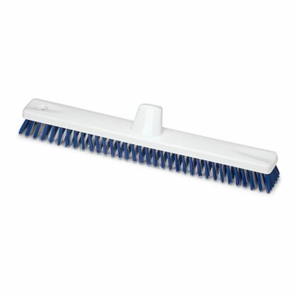 La scopa per grandi superfici HACCP Nölle Profi Brush 45 cm di Nölle Profi Brush Bürsten- & Pinseltechnik e.K. è una scopa con corpo in plastica bianca e setole in poliestere PBT blu. Ha una forma rettangolare con un foro di fissaggio centrale per una distribuzione uniforme delle setole e una pulizia efficiente.