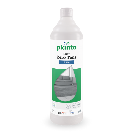 Eine weiße 1-Liter-Flasche des Buz® Zero Tens Universalreiniger farblos der BUZIL-WERK Wagner GmbH & Co. KG, mit grünem Etikett, auf dem ein graues Sofa und ein Teppich abgebildet sind, zeigt Angaben zur Marke und zum Reinigungsmittel.