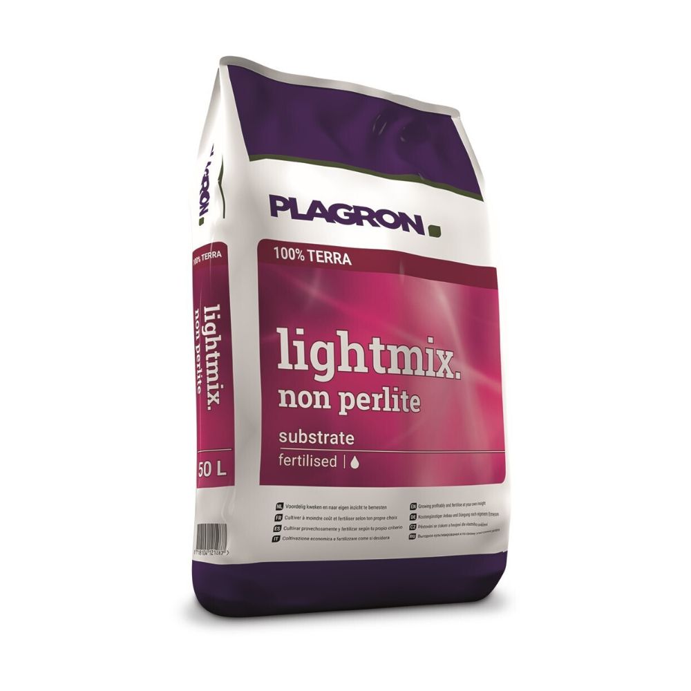 Il Plagron Lightmix 50L – Senza perlite per terra pura di Bertels B.V. è un substrato per terrazze da 50 litri in un sacchetto bianco-viola con una zona rossa che evidenzia il nome e offre opzioni di fertilizzazione individuali oltre a valori ottimali di aria e ossigeno.