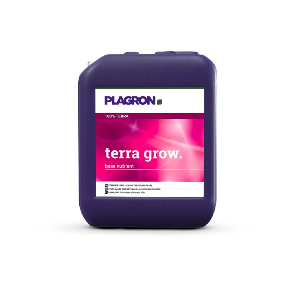 Un contenitore viola con Plagron Terra Grow di Bertels B.V. è presentato con un'etichetta bianca e una sezione rosa, evidenziando il suo ruolo nel promuovere una crescita più rapida delle piante durante la fase di crescita.